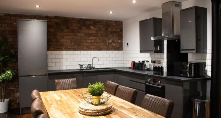 ליברפול 27 Stanley Street Aparthotel By Ustay מראה חיצוני תמונה